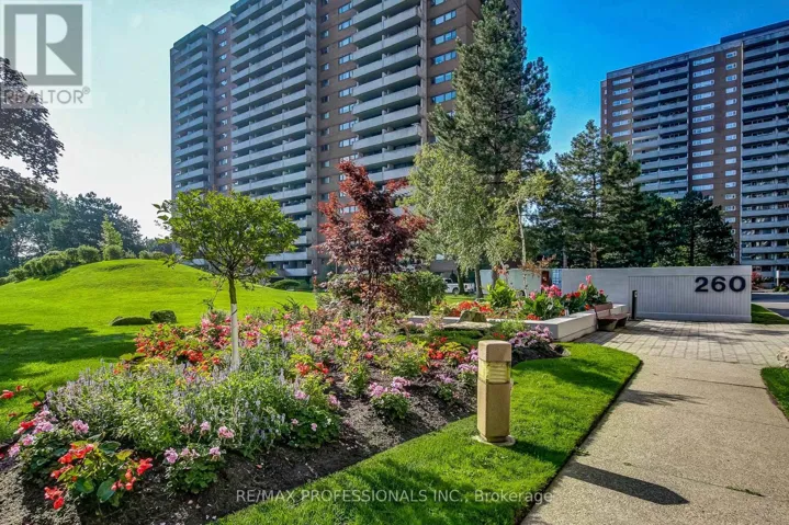 207 - 260 SCARLETT ROAD, Toronto (Rockcliffe-Smythe), Ontario M6N4X6