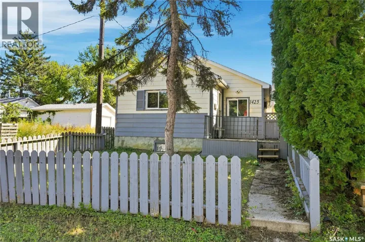 1425 Mcintosh STREET, Regina, Saskatchewan S4T5C4