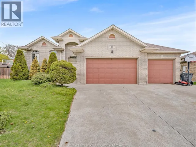 43 Sandy Lake DRIVE, Leamington, Ontario N8H5K4