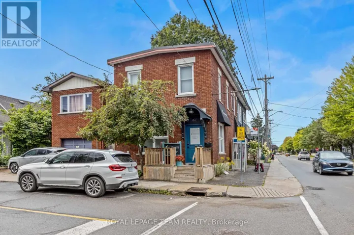84 SHERBROOKE AVENUE, Ottawa, Ontario K1Y1R9