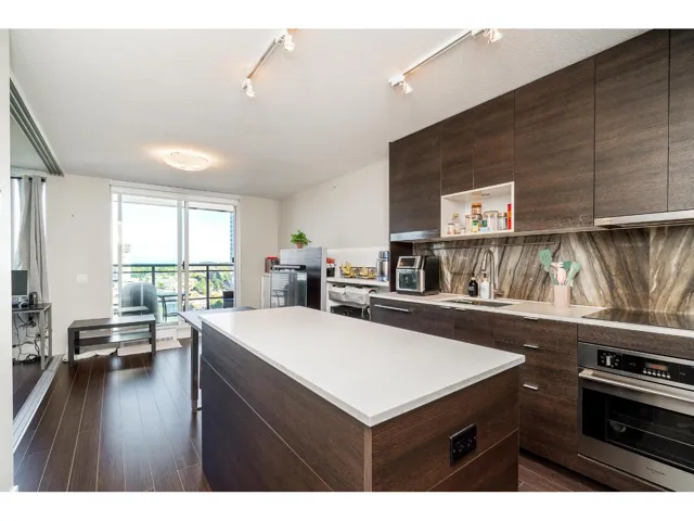 2608 13398 104 AVENUE, Surrey, British Columbia V3T1V6