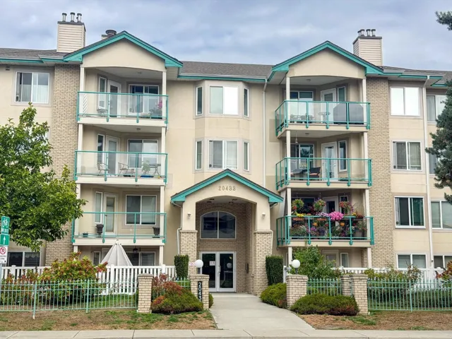 404 20433 53 AVENUE, Langley, British Columbia V3A7A6
