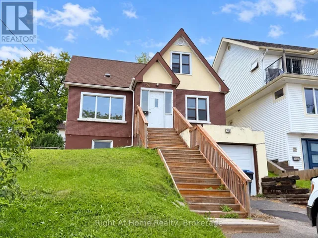 28 DIXON STREET, Thunder Bay (Court / Cumberland), Ontario P7B3J5