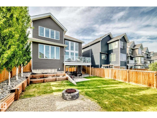 9034 24 AV SW SW, Edmonton, Alberta T6X2C4