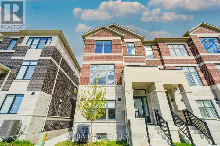 41 KAHSHE LANE, Richmond Hill, Ontario L4S0N7