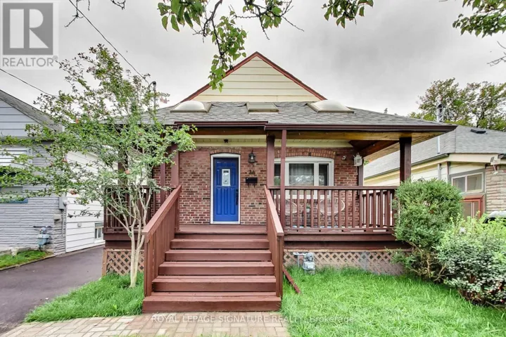 36 CRISCOE STREET, Toronto (Rockcliffe-Smythe), Ontario M6N3Y9