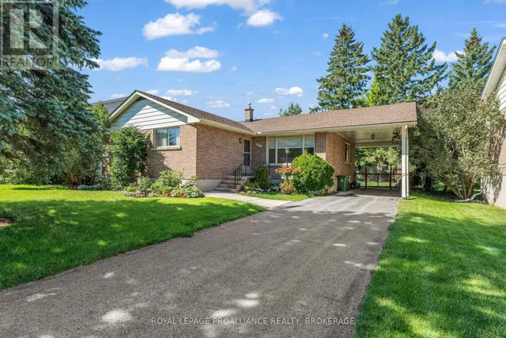 421 WINDWARD PLACE, Kingston (City SouthWest), Ontario K7M4E5