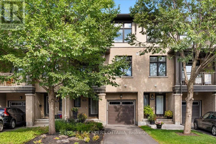 75 BLUEHEART BAY, Ottawa, Ontario K2J5Z5