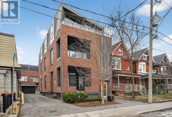 7 - 50 BARTLETT AVENUE, Toronto (Dovercourt-Wallace Emerson-Junction), Ontario M6H3E6