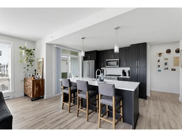 205 2565 WARE STREET, Abbotsford, British Columbia V2S0J5