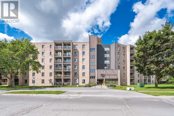 112 - 17 ELDON HALL PLACE, Kingston (Central City West), Ontario K7M7H5