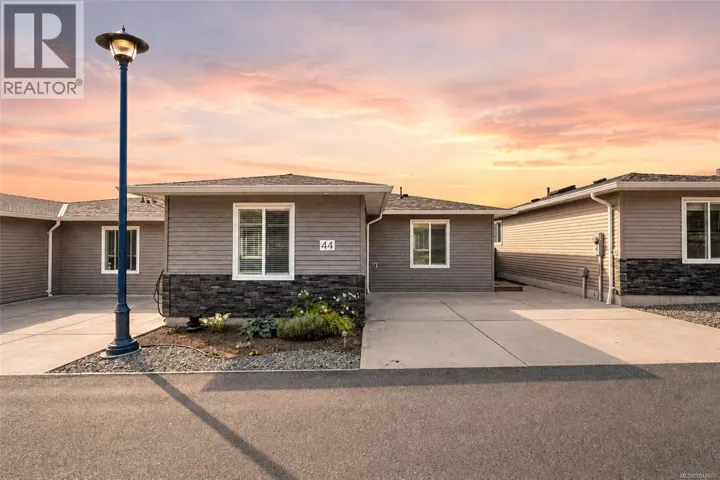 44 7650 Qwuc chus Lane, Central Saanich, British Columbia V8M0B4