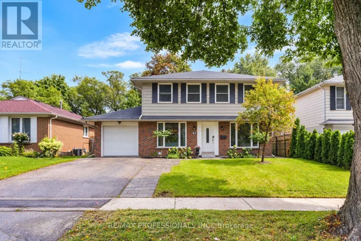 37 BIRCHLEAF CRESCENT, Toronto (Willowridge-Martingrove-Richview), Ontario M9R2L5