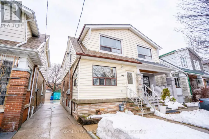 UPPER - 393 MILVERTON BOULEVARD, Toronto (Danforth), Ontario M4J1W1