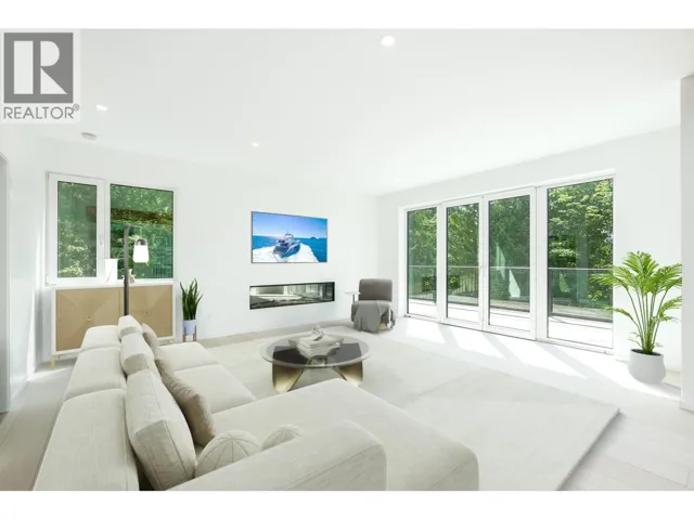 971 MARINE DRIVE, Gibsons, British Columbia V0N1V1