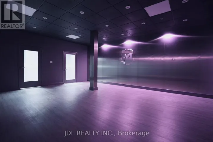 UNIT 7 - 3413 WOLFEDALE ROAD, Mississauga (Mavis-Erindale), Ontario L5C1V8