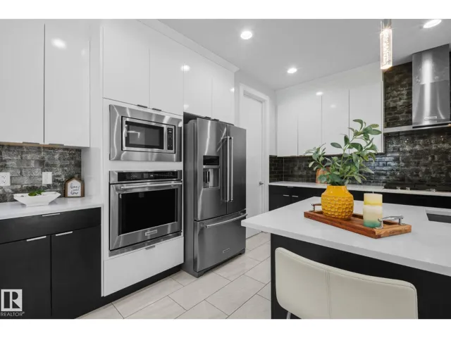 2019 Ware RD NW, Edmonton, Alberta T6W3G5