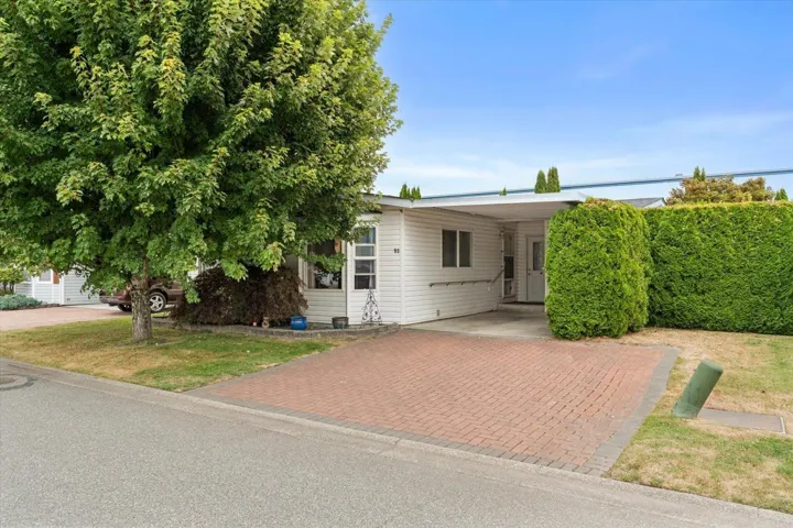 93 45918 KNIGHT ROAD, Sardis East Vedder, Chilliwack, British Columbia V2R3X4