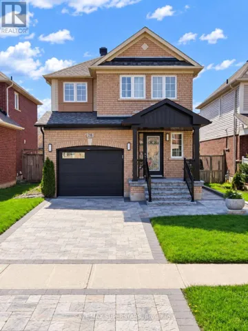 28 VERSAILLES CRESCENT, Barrie (Innis-Shore), Ontario L4M0B8