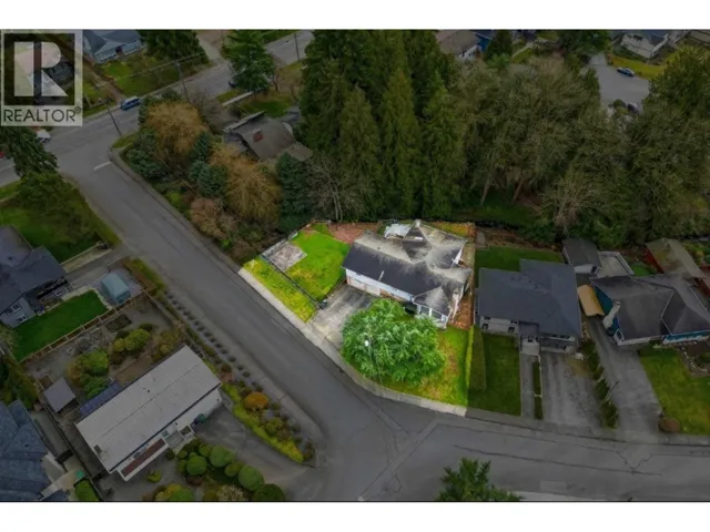 2030 JORDAN DRIVE, Burnaby, British Columbia V5B4E8