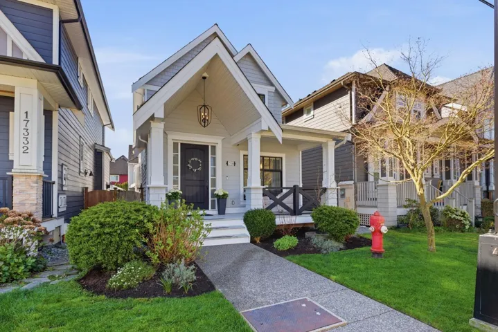 17330 2ND AVENUE, Surrey, British Columbia V3Z9P9
