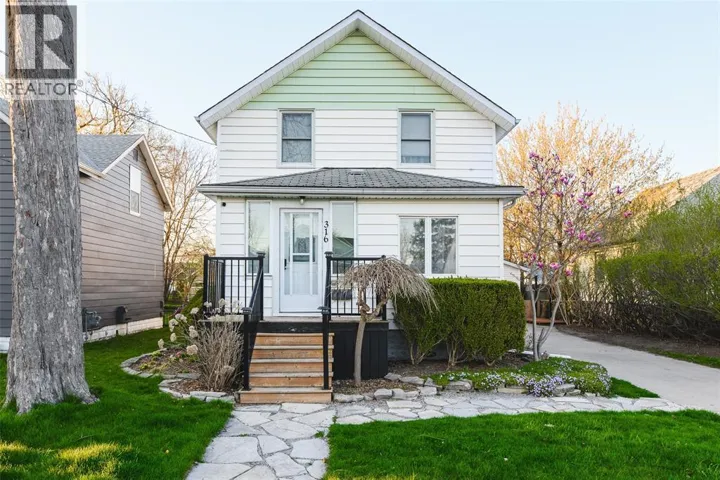 316 BRIGHT STREET, Sarnia, Ontario N7T4G2