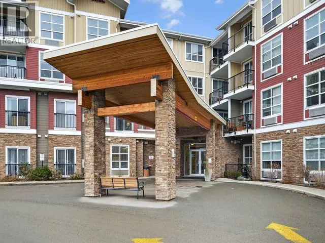 755 MAYFAIR Street Unit# 300, Kamloops, British Columbia V2B5L7