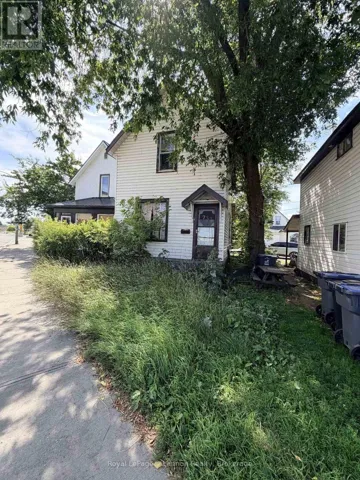 733 SIMPSON STREET, Thunder Bay (East End), Ontario P7C3K2