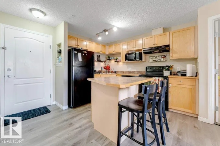 #233 3425 19 ST NW, Edmonton, Alberta T5T2B5