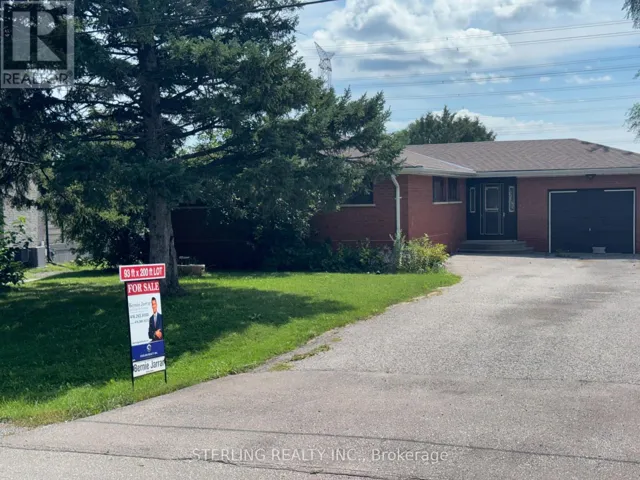 817 JOMAR AVENUE, Pickering, Ontario L1X2R4