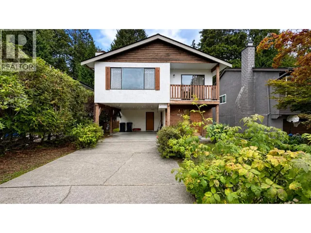 3232 SALT SPRING AVENUE, Coquitlam, British Columbia V3E1E9
