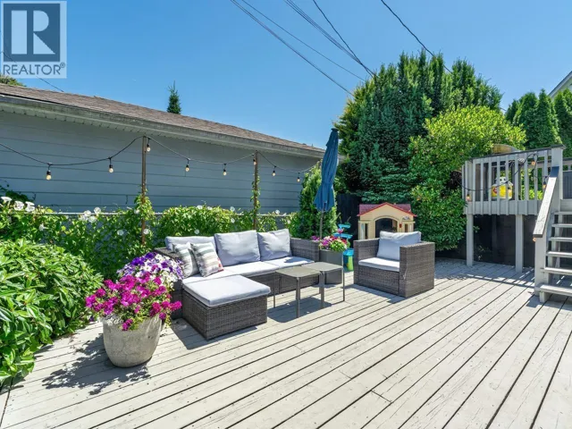 3730 WINDSOR STREET, Vancouver, British Columbia V5V4N7