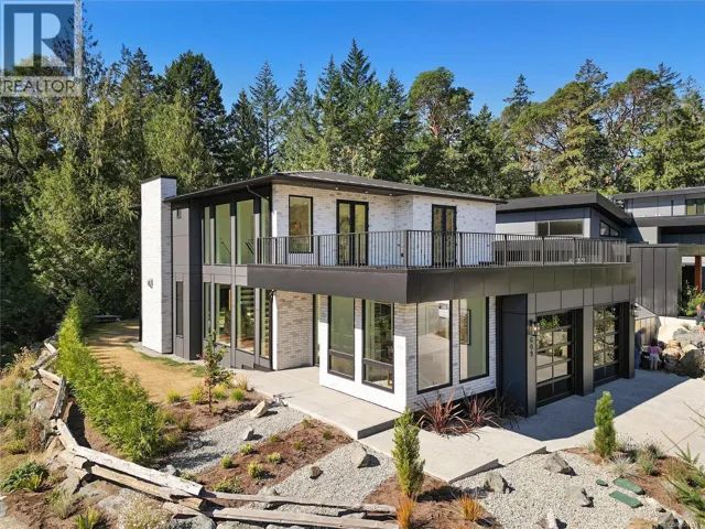 609 Medalist Ave, Colwood, British Columbia V9C0R7