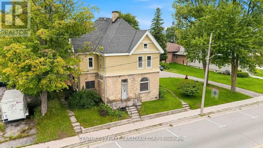 128 MAIN STREET, Lucan Biddulph (Lucan), Ontario N0M2J0