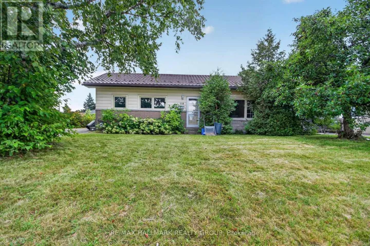 118 KNOXDALE ROAD, Ottawa, Ontario K2G1A7