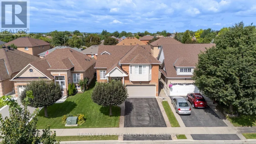 66 RYEGRASS CRESCENT, Brampton (Snelgrove), Ontario L7A3J9