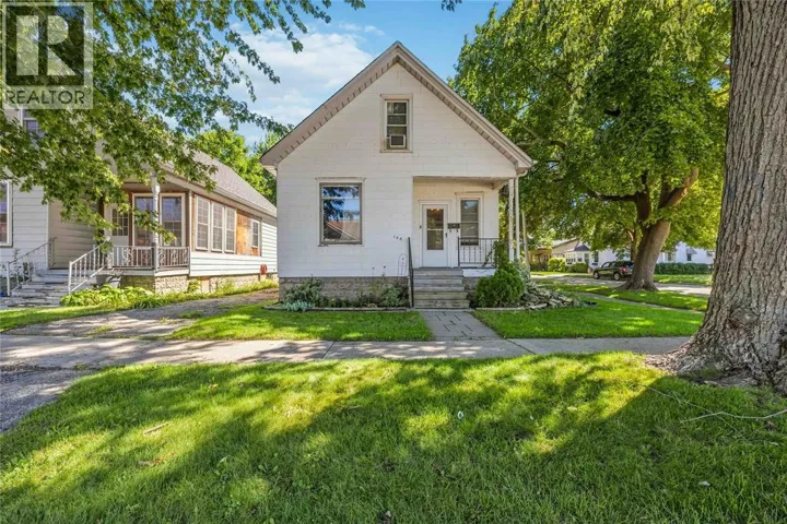 146 MITTON STREET North, Sarnia, Ontario N7T6G8