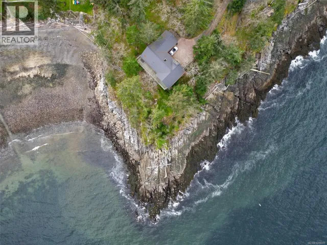 3610 Outrigger Rd, Nanoose Bay, British Columbia V9P9H3