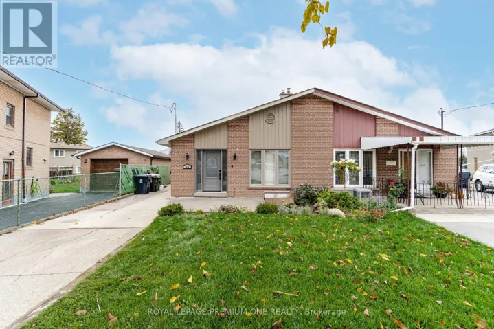 49 GULFSTREAM ROAD E, Toronto (Humbermede), Ontario M9M1S4