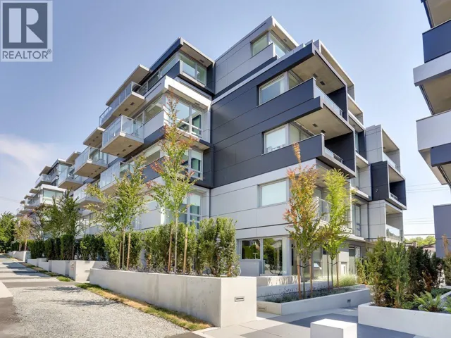 602 8030 OAK STREET, Vancouver, British Columbia V6P0M9