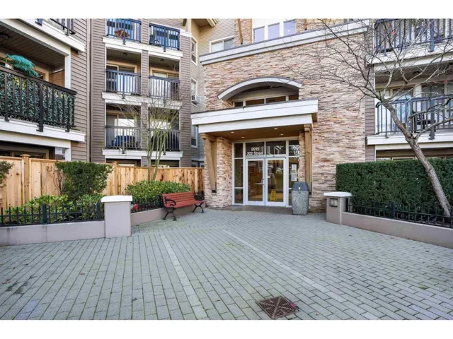 203 8915 202 STREET, Langley, British Columbia V1M0B5