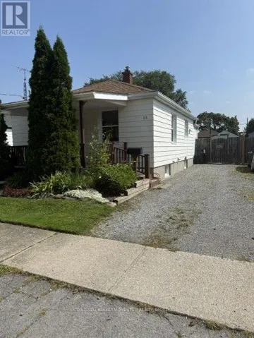 13 PRINCESS STREET, St. Catharines (E. Chester), Ontario L2P2P8
