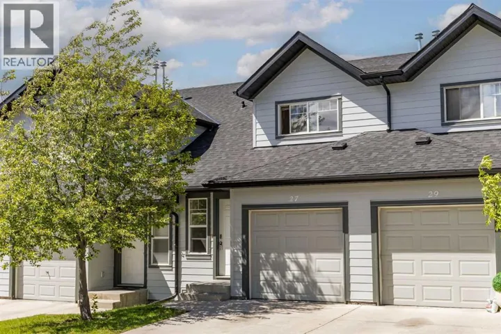 27 Panatella Villas NW, Calgary, Alberta T3K0G7