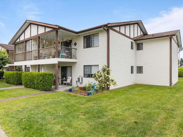 2 32718 GARIBALDI DRIVE, Abbotsford, British Columbia V2T5T6