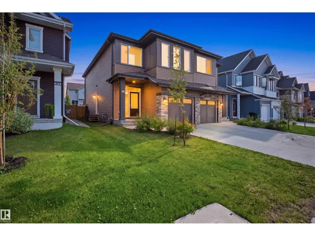 3877 CHRUSTAWKA PL SW, Edmonton, Alberta T6W5B2