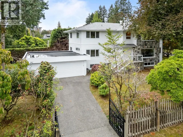1806 WESTERN PARKWAY, Vancouver, British Columbia V6T1V4