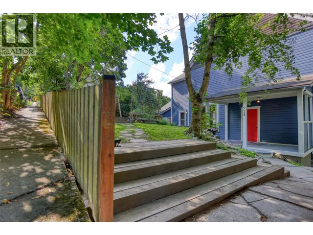 924 FRONT Street, Nelson, British Columbia V1L4C2