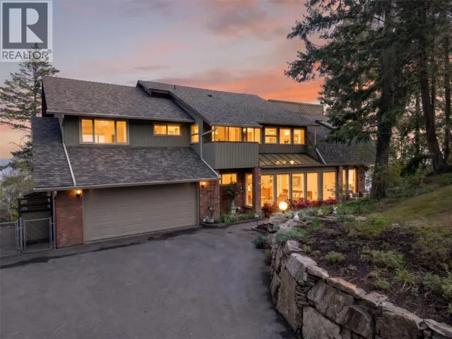 1776 Keloka Drive, West Kelowna, British Columbia V1Z2X1