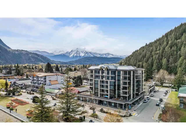 608 120 ESPLANADE AVENUE, Harrison Hot Springs, Harrison Hot Springs, British Columbia V0M1K0