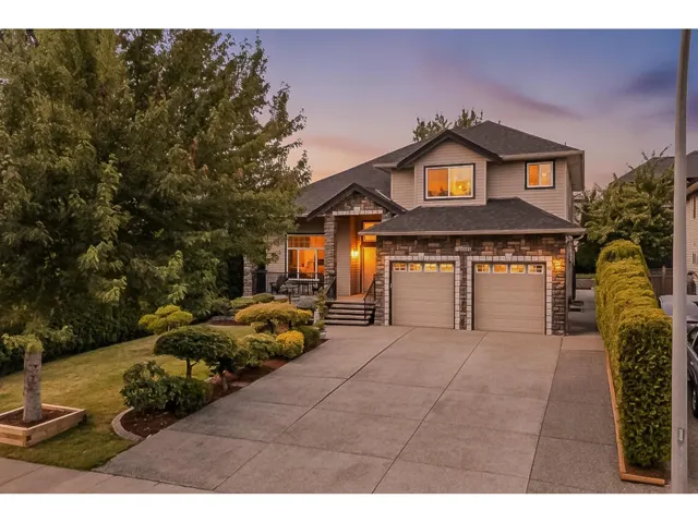 26843 25A AVENUE, Langley, British Columbia V4W4A2